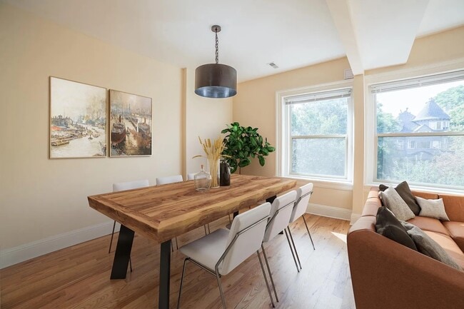 Photo - 1454 N Pennsylvania St Unit B