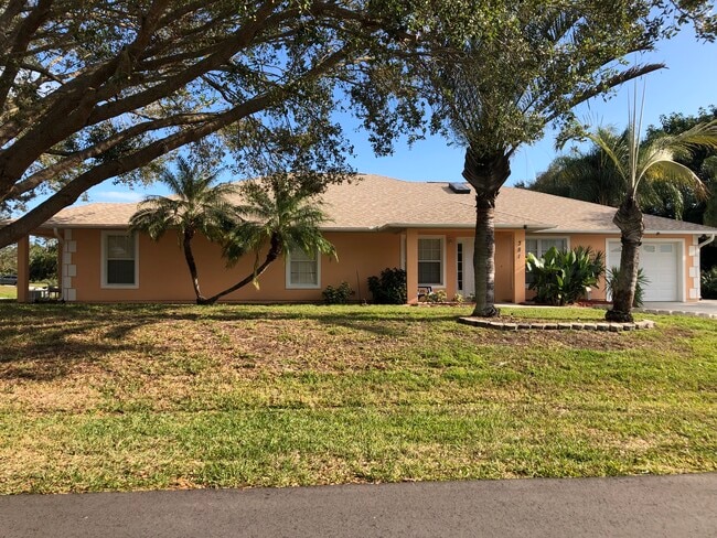 Building Photo - 381 Del Monte Rd