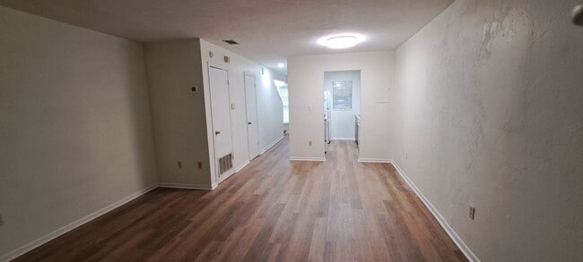 Photo - 3925 SW 26th Terrace Unit B