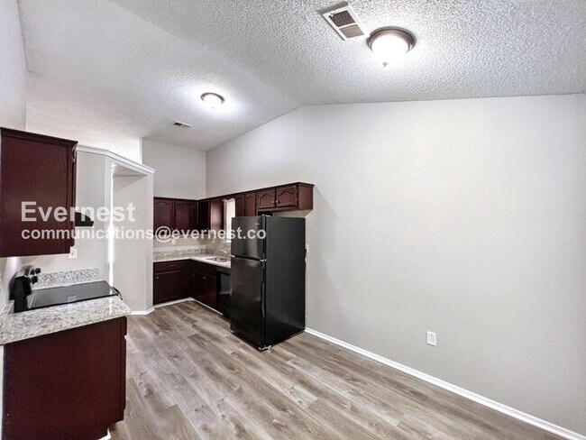 Photo - 7594 Iris Dr