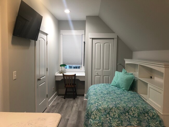 Photo - 1004 Breedon Ct Unit Carriage Apartment