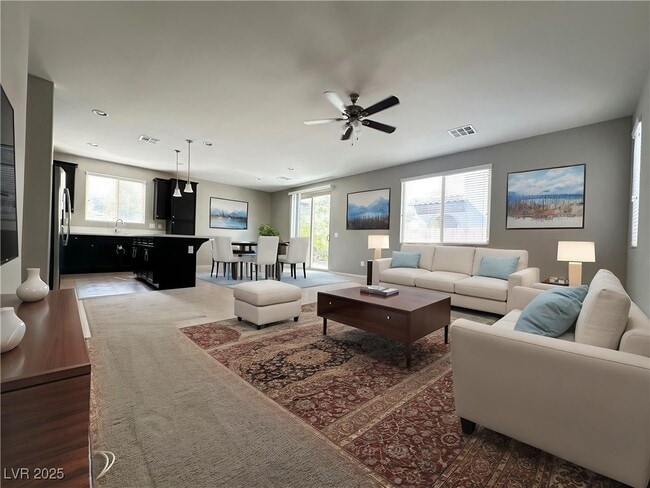 Photo - 7381 Amesbury St