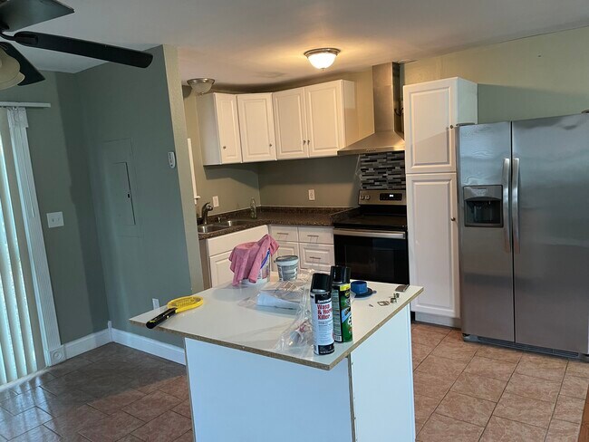 Photo - 39 Enfield St