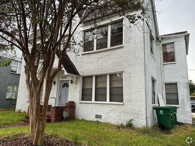 Building Photo - 1946 W Dallas St Rental