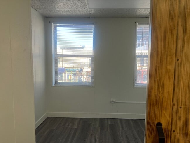 1220 Washington Ave Unit 5