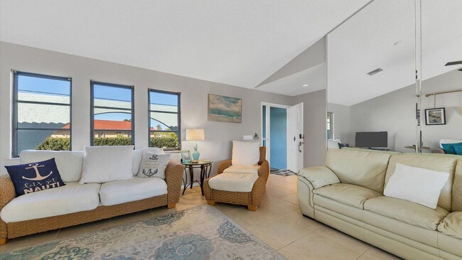 Building Photo - 830 Coronado Dr Rental