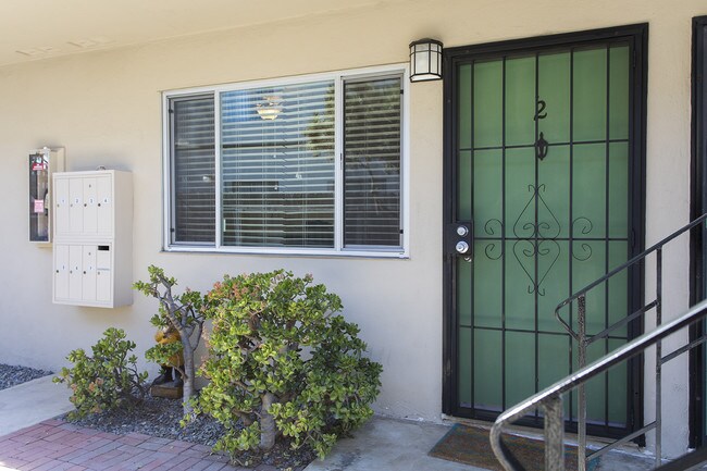 Photo - Shelter Island/Point Loma - Beautiful 1 Be... Unit 02
