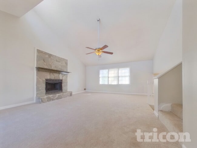 Photo - 286 MacLand Springs Dr