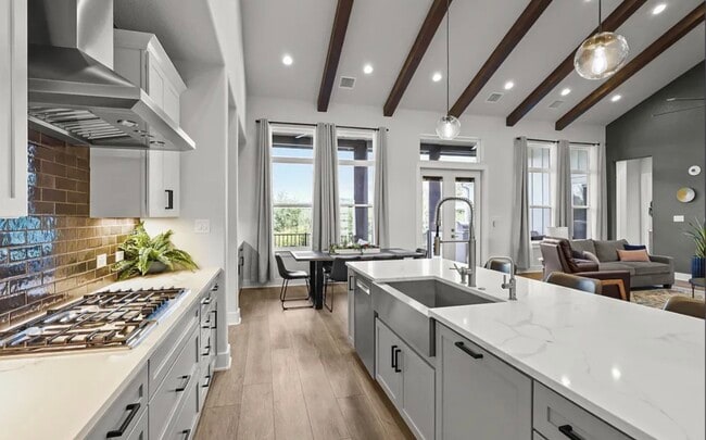 Photo - 1032 Clear Water Cyn