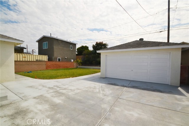 Photo - 21510 Ellinwood Dr