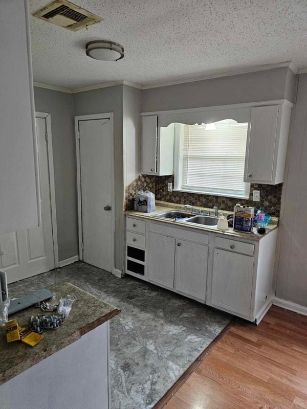 Photo - 122 Sweetwood St