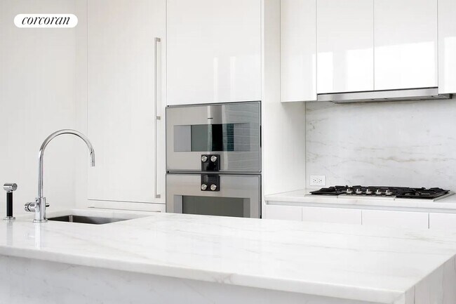 Photo - 685 1st Ave.