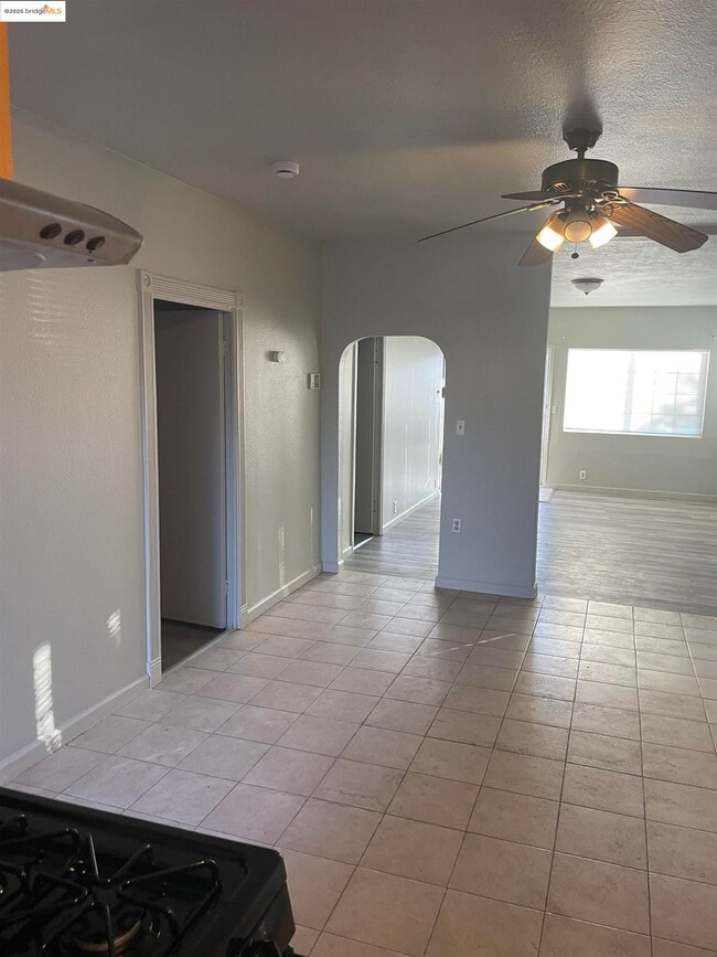 Photo - 3525 Bissell Ave