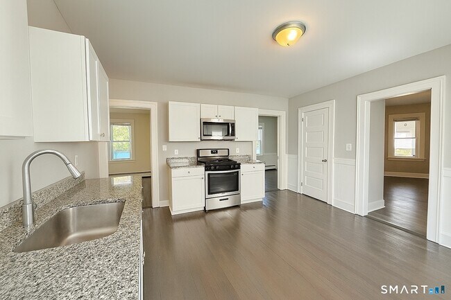 24 Miller St Unit 1