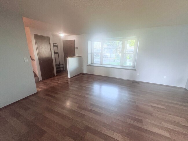 Photo - Charming Puyallup Home – Spacious & Updated