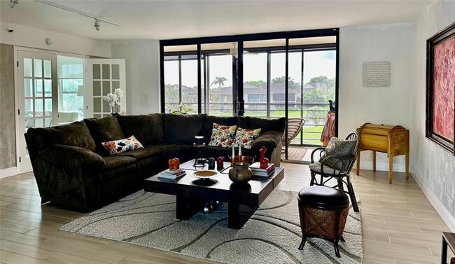 Photo - 7582 Regency Lake Dr Unit 301