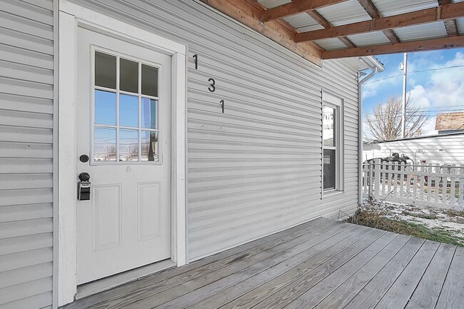 Photo - 131 S 2nd St