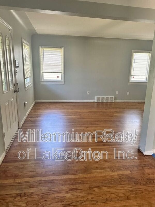 Photo - 650 Lebaron Ave