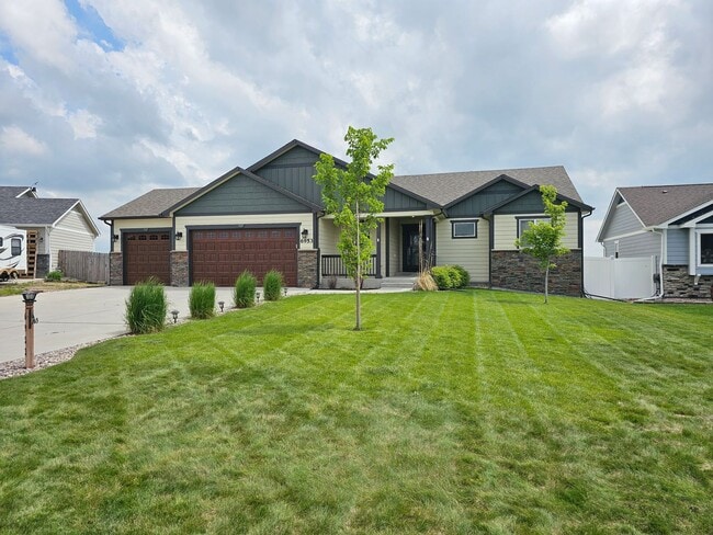 Building Photo - 6953 Hitching Post Ln