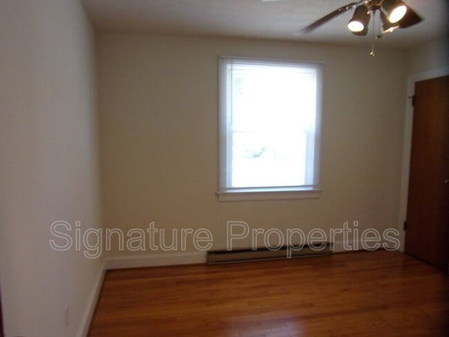 Photo - 8329 Meadowbridge Rd