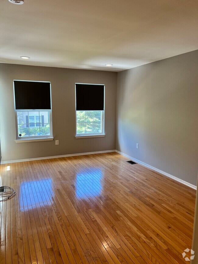 Townhomes for Rent with Washer & Dryer in Bernards NJ 1 Townhomes