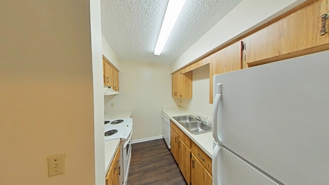 Photo - Woodland Bend Apartments