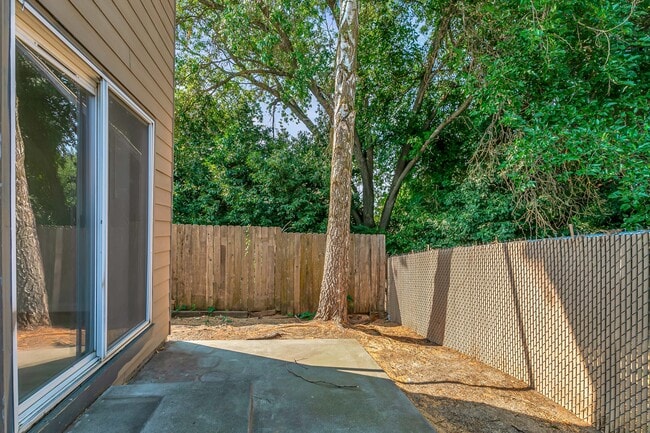 Building Photo - 1845 N Keene Way Dr Unit 2 Rental