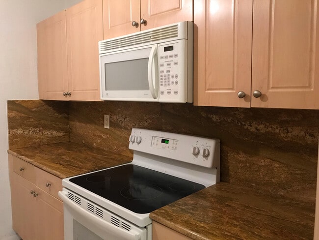 Photo - 760 SE 2nd Ave Unit D214