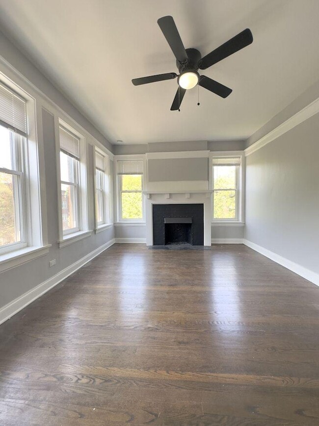 Building Photo - 3 bedroom in Chicago IL 60660 Unit 6259-3