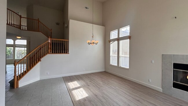 Photo - 1812 Vanowen Ct