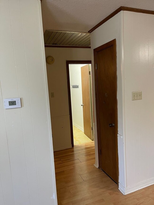 Photo - Two bedroom duplex on Sybil Drive. Unidad 1135 Sybil Dr
