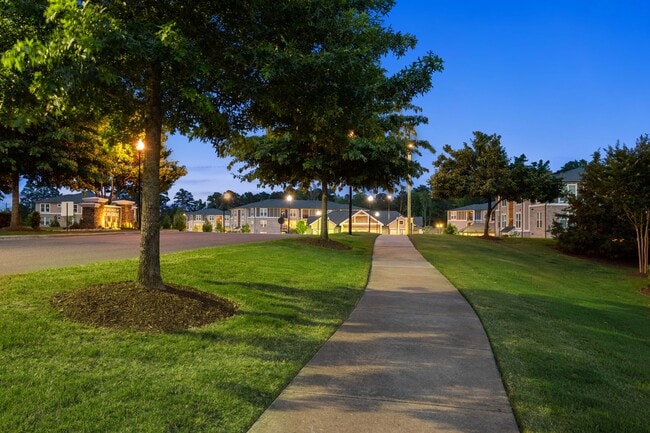 Modern apartments in Holly Springs, NC