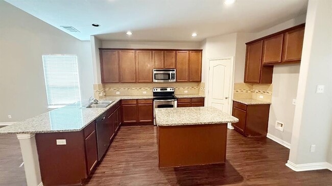 Photo - 129 Eagle Owl Loop