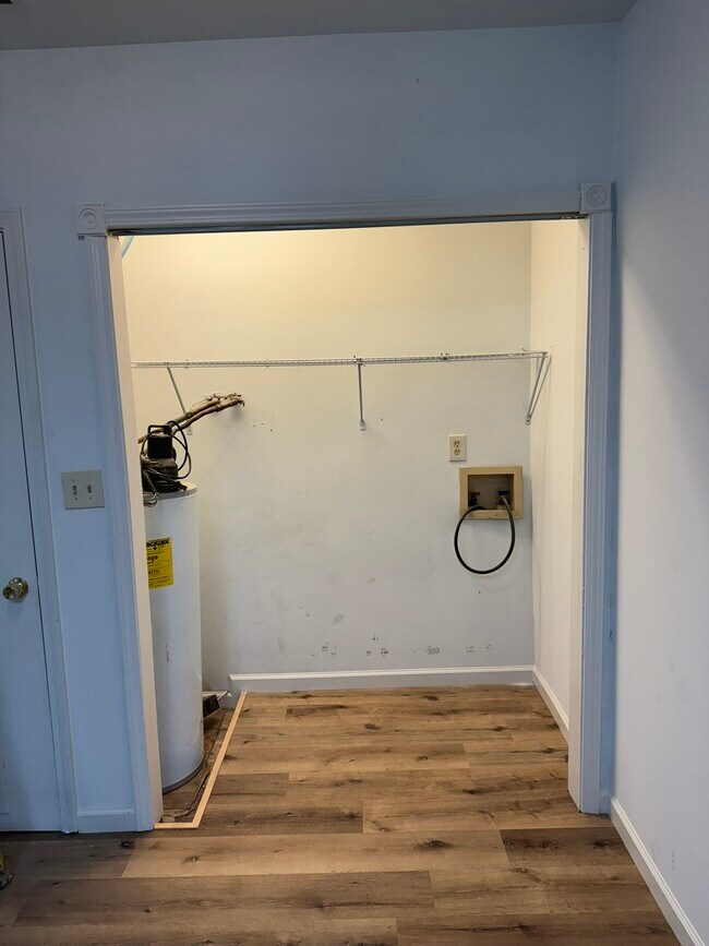 Laundry hook up off the kitchen - 306 S State St Unit 1
