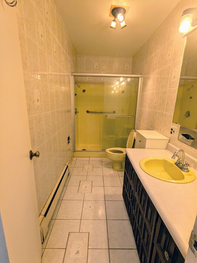 Photo - 1073 Glen Wild Rd