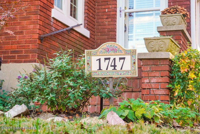 Photo - 1747 Harvard Dr