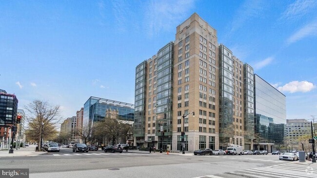 Building Photo - 1150 K St NW Unit 1107 Rental