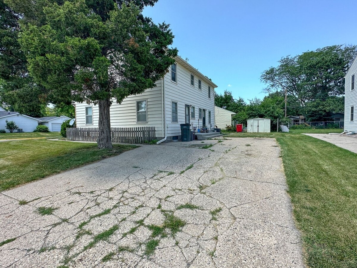 Photo - 2004 Kellogg Ave