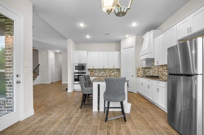 Photo - 16050 Talamore Ln