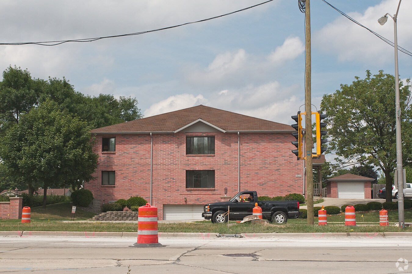 Photo - 9000 W Oklahoma Ave
