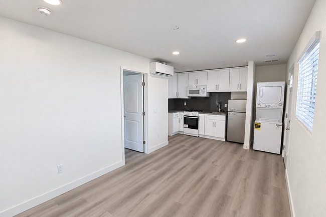 Photo - 745 Fine St Unit 745 1/2 Fine Street