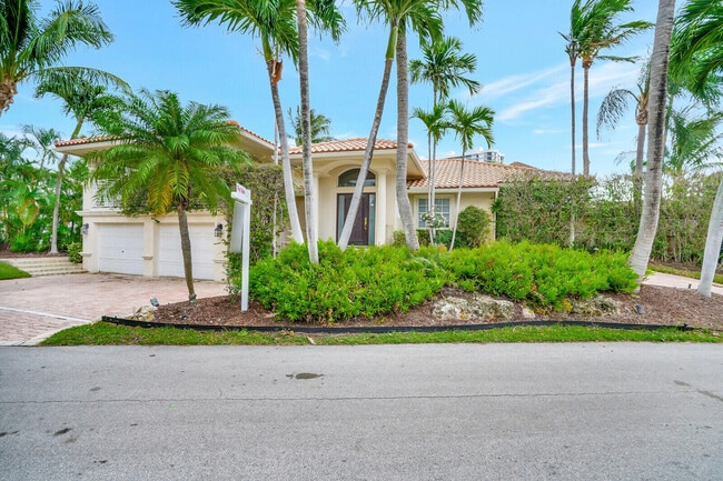 Photo - 290 Fern Dr