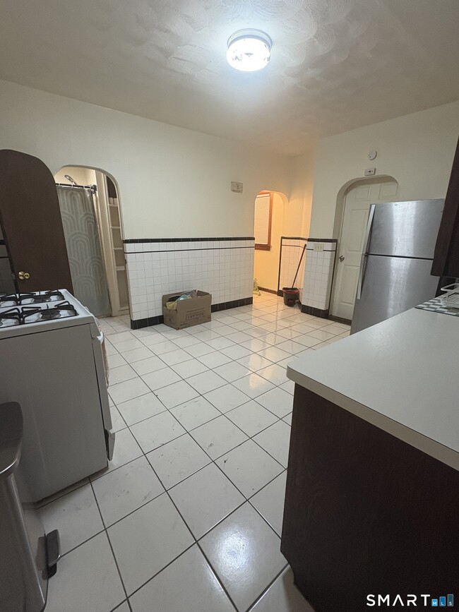 Photo - 137 Hawkins St