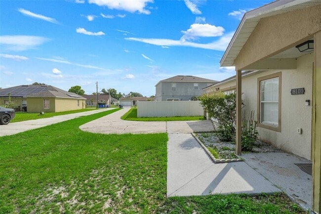 Photo - 810 Valnera Ct