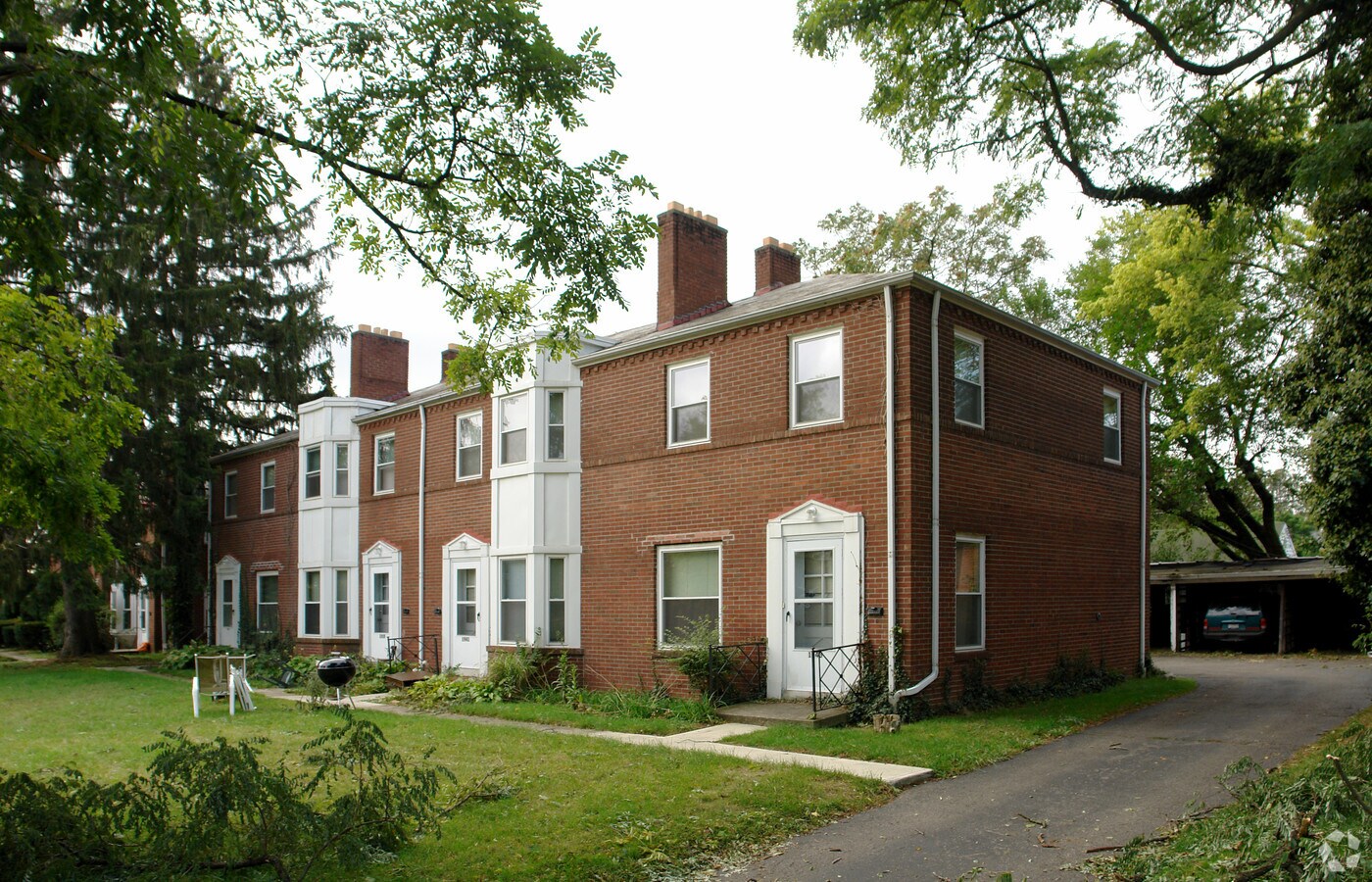 Photo - 1937-1943 Northwest Blvd Apartments