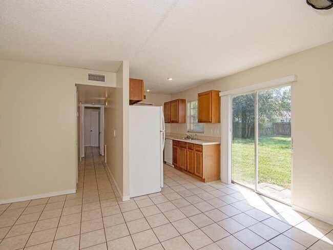 Photo - 1190 SE Puritan Ln
