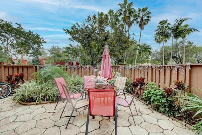 Photo - 8279 Severn Dr