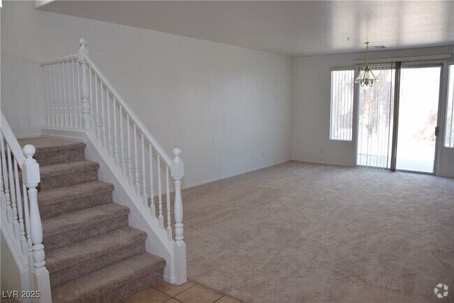 Building Photo - 9454 Magnificent Ave Rental