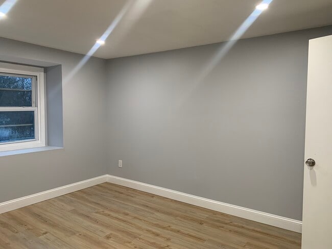 Photo - 368 Colonial Ave