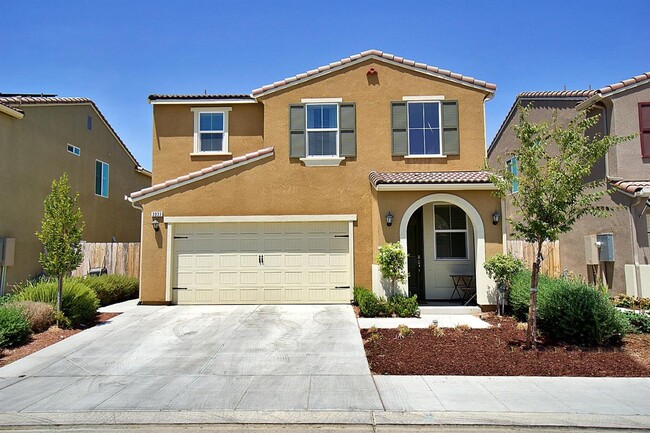 Beautiful 3/2.5 near Clovis East High School - Beautiful 3/2.5 near Clovis East High School House